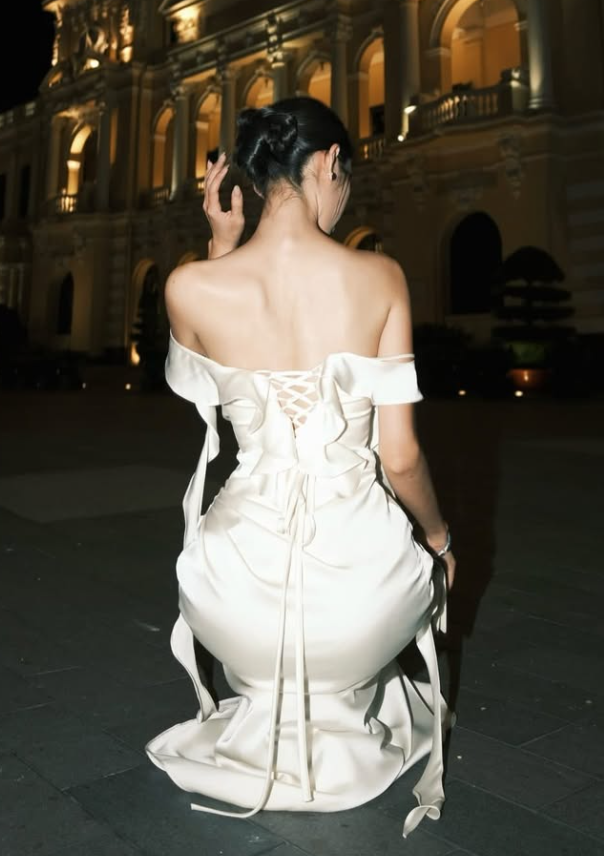 Elegant A Line Off the Shoulder White Ruffle Satin Long Prom Dress SH5293