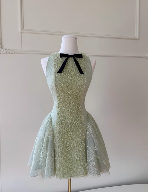 Green A Line Round Neck Lace Tulle Short Homecoming Dress SH4508