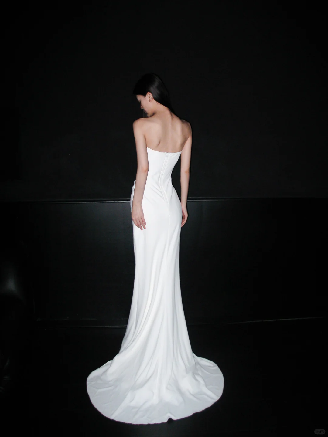High-class Simple Sheath Strapless White Feather Satin Long Wedding Dress SH6622