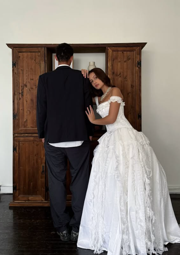 Vintage Stunning A Line Off the Shoulder White Layered Lace Satin Wedding Dress SH5417