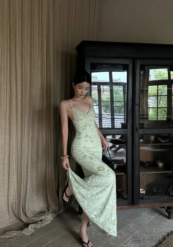 Sage Green Sheath Spaghetti Strap Beaded Print Satin Backless Prom Dress Evening Dress SH8781