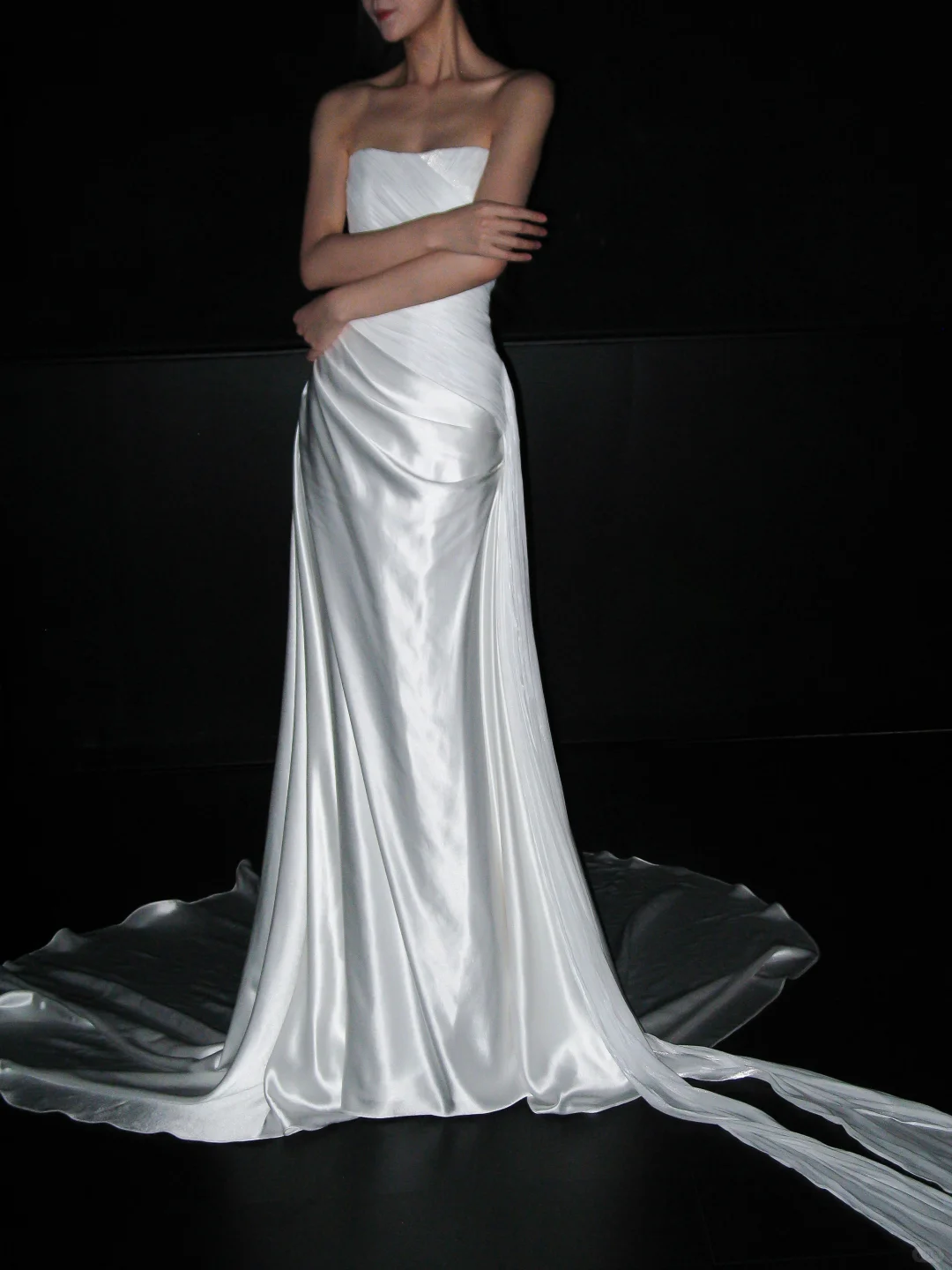 Beautiful Sheath Strapless Pleated Tulle Satin Long Wedding Dress SH8910