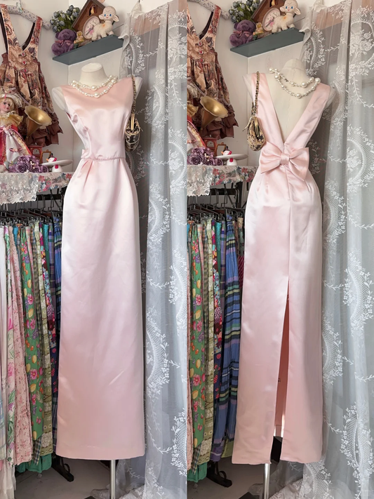 Sweety Light Pink Sheath Bow Satin Backless Graduation Prom Dress SH5371