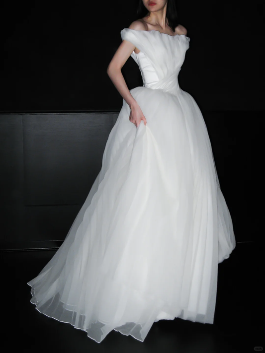 Dreamy Flowy Ball Gown Off the Shoulder White Tulle Long Wedding Dress SH6677