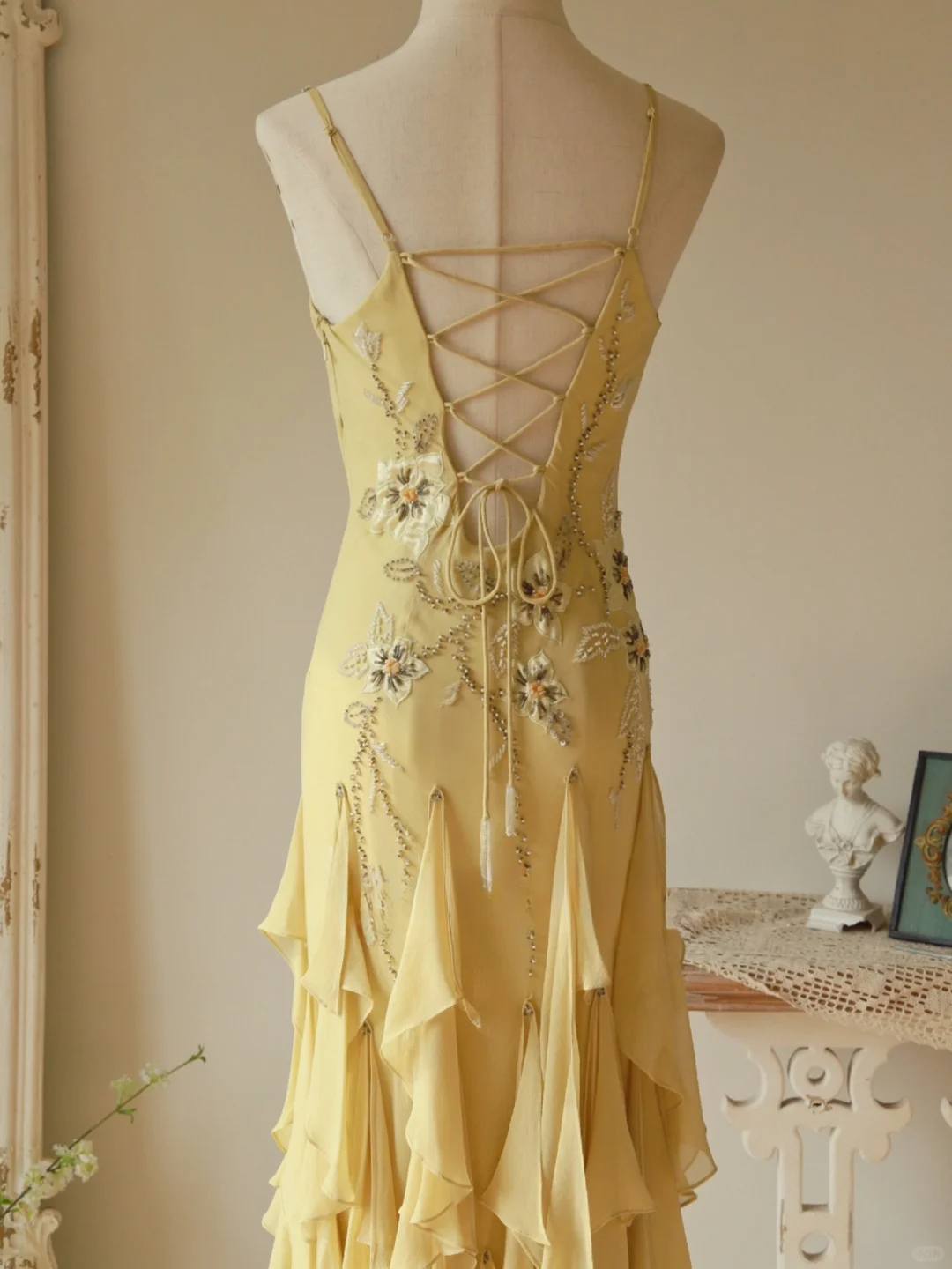 Yellow Mermaid Spaghetti Strap Embroidered Beaded Ruffle Chiffon Prom Dress Formal Dress SH3881