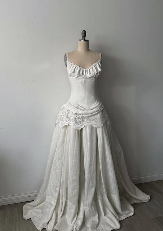 Vintage White Ball Gown Straps Simple Lace Satin Long Prom Dress Party Dress SH5534