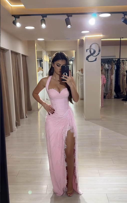 Gentle Sheath Halter Pink Lace Long Prom Dress with Slit SH5302