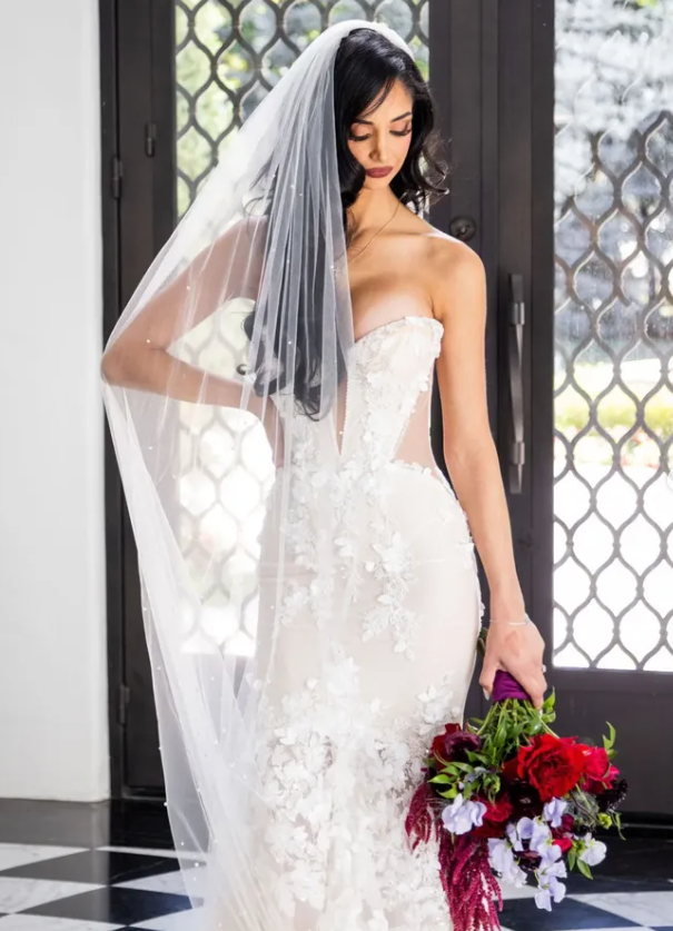 Charming Mermaid Sweetheart Neck 3D Floral Tulle Long Train Wedding Dress SH6990