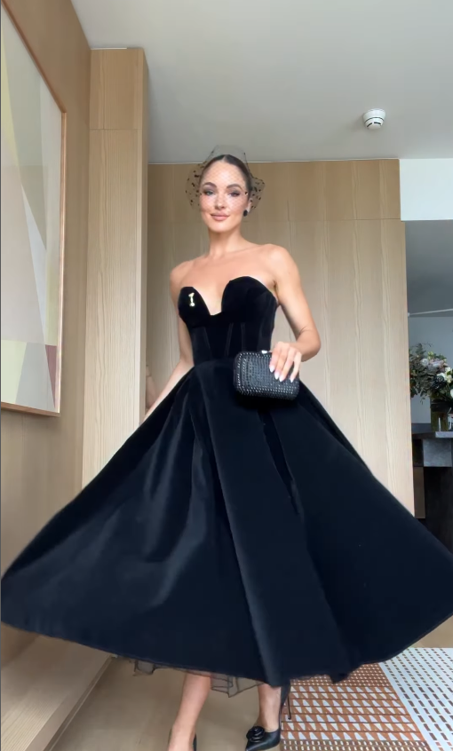 Classic A Line Sweetheart Neck Black Velvet Prom Dress Party Dress SH4838