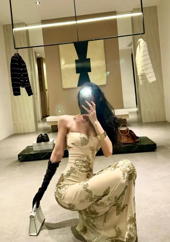 Romantic Mermaid Spaghetti Strap Appliques Satin Long Prom Dress Evening Dress SH8789
