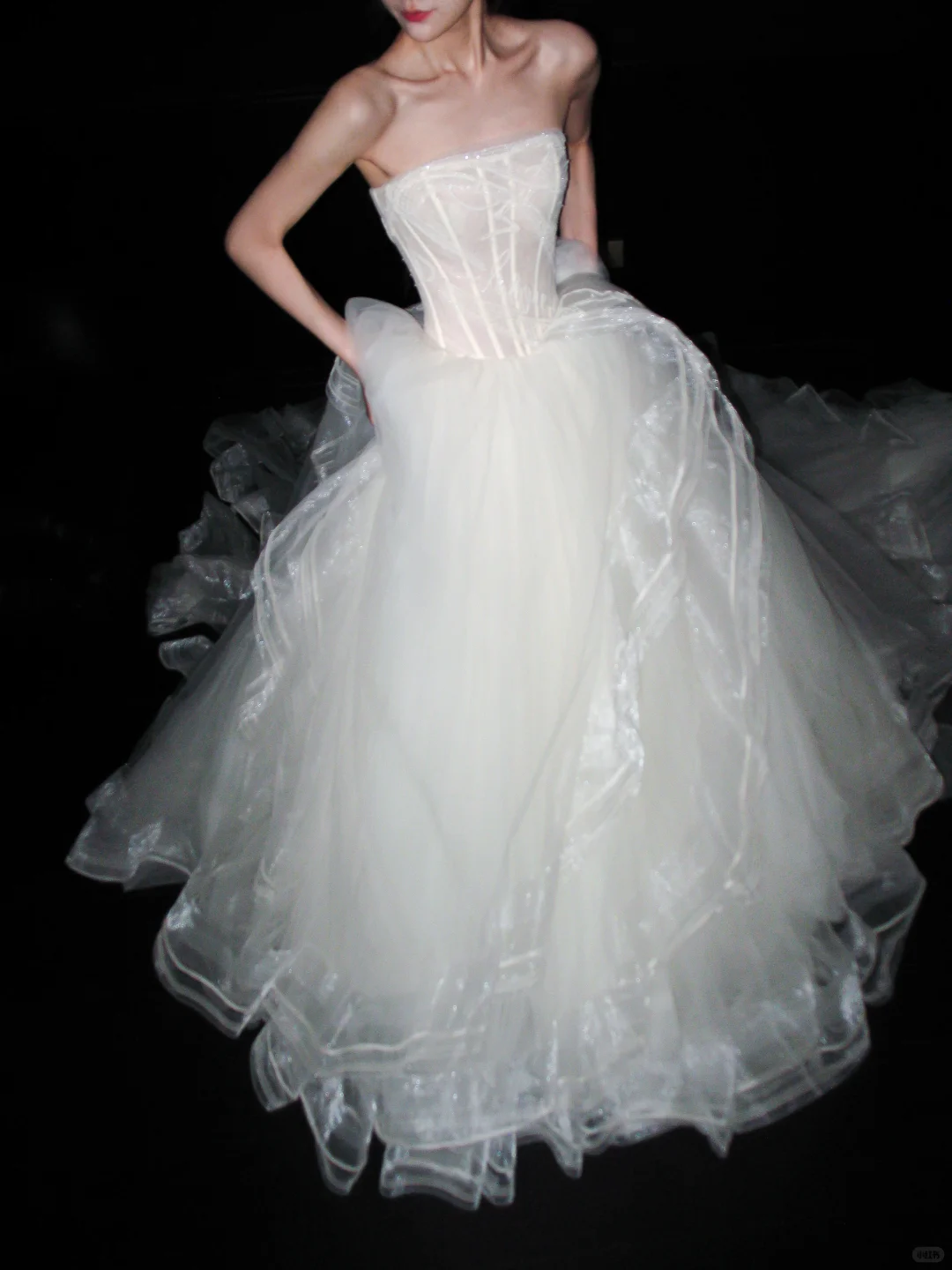 Pretty Ball Gown Strapless Corset White Ruffle Tulle Long Wedding Dress SH8894