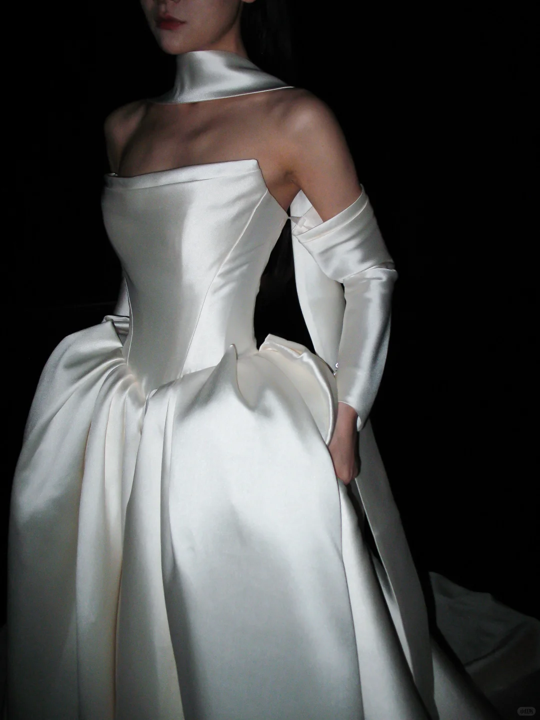 Elegant Ball Gown Strapless White Satin Long Train Wedding Dress SH8886
