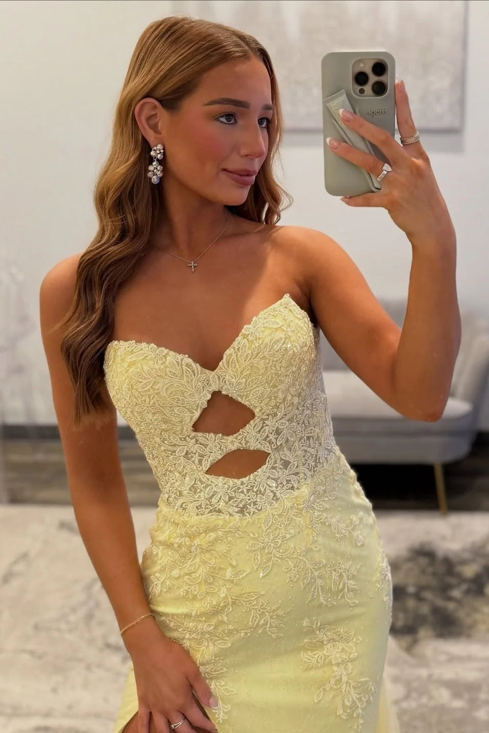 Beautiful Mermaid Sweetheart Yellow Lace Long Prom Dress with Keyhole SH7791