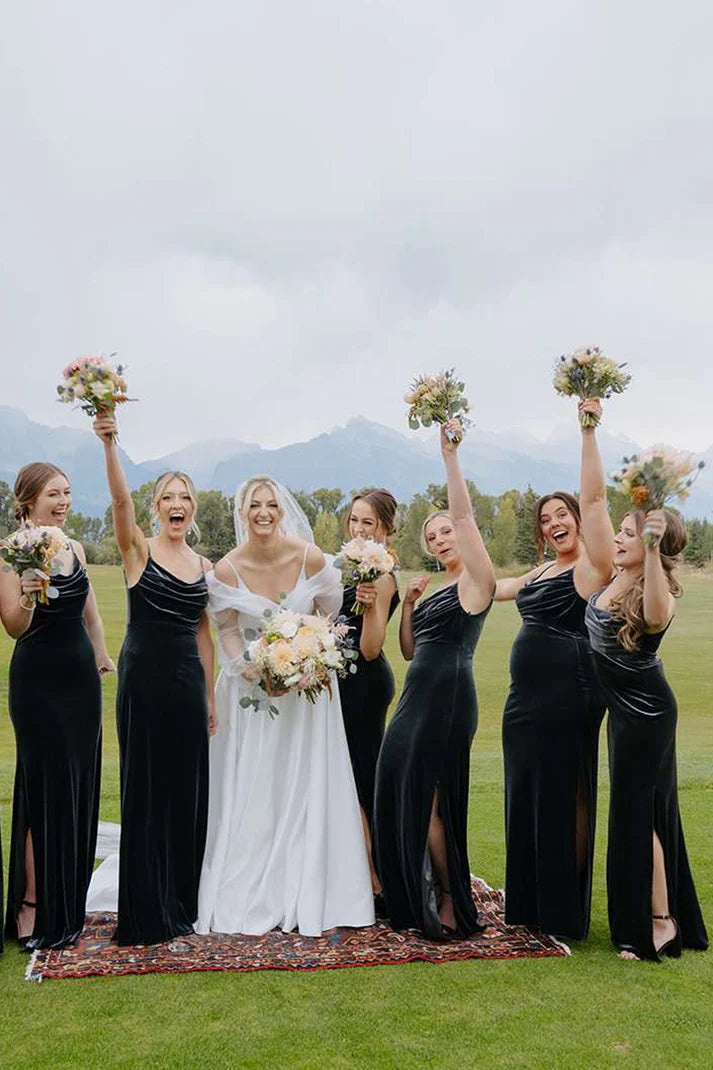 Black Velvet Pleating Crowl Neck Sheath With Silt Long Bridesmaid Dresses SH5573