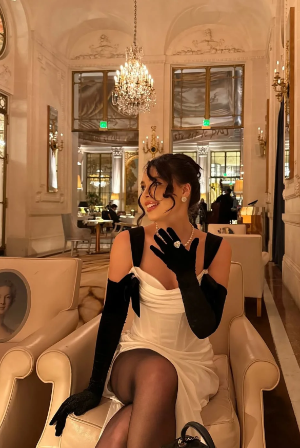 Sexy Black Bow Sheath Straps Corset White Satin Prom Dress Evening Dress with Slit SH5525