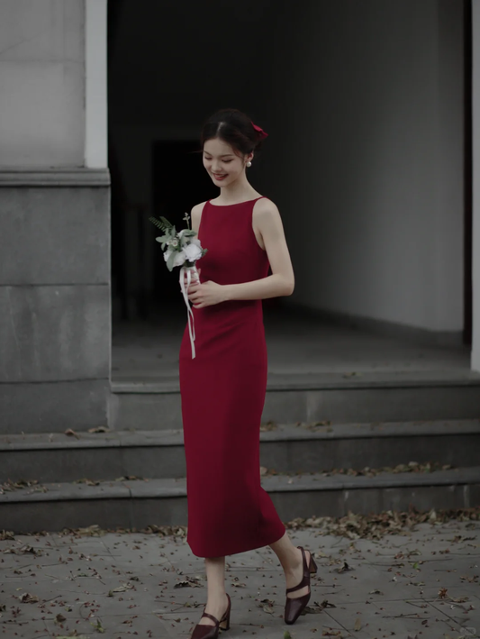 Burgundy Sheath Round Neck Satin Prom Dress Evening Dress Party Dress SH4218