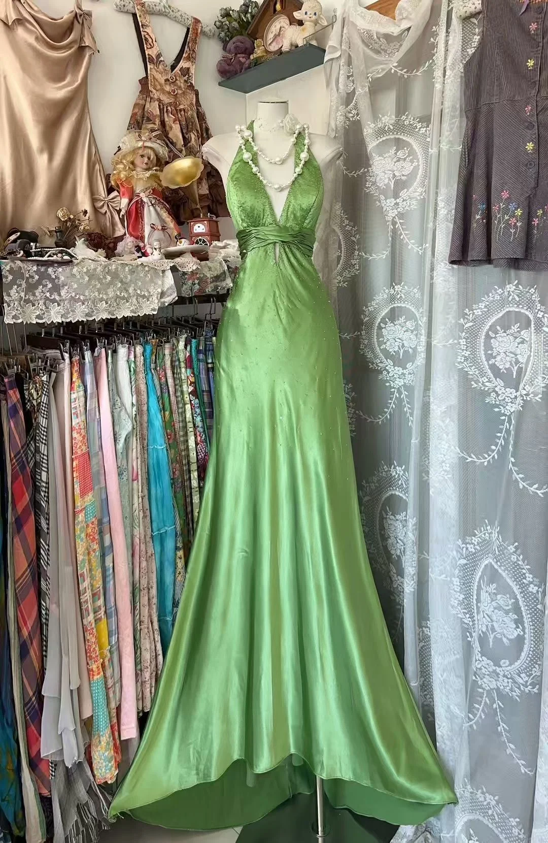 Vintage A Line Halter Beaded Green Satin Open Back Prom Dress Evening Dress SH2989