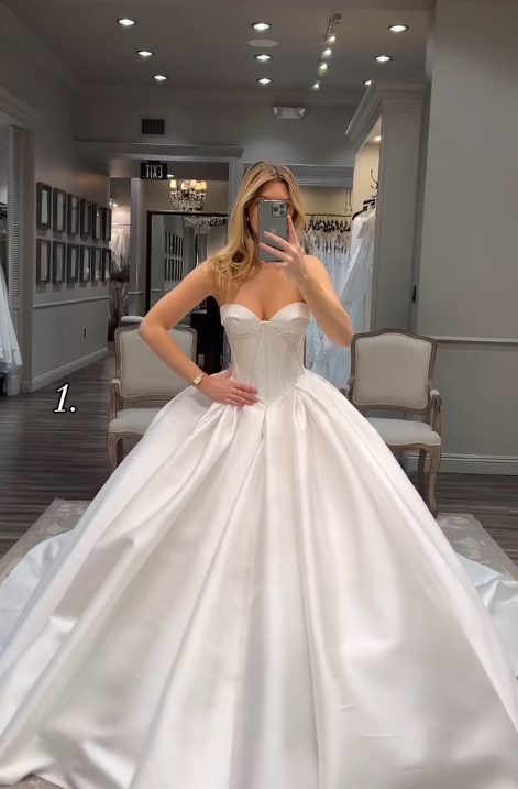 Simple Ball Gown Sweetheart Neck White Corset Satin Long Wedding Dress SH8381