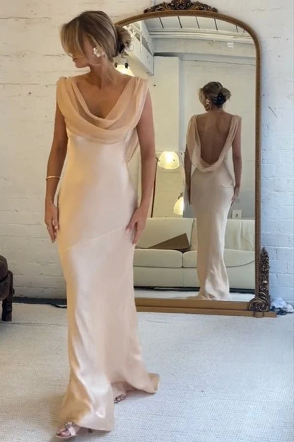 Charming Mermaid V Neck Light Pink Long Prom Dress with Ruched SH7767