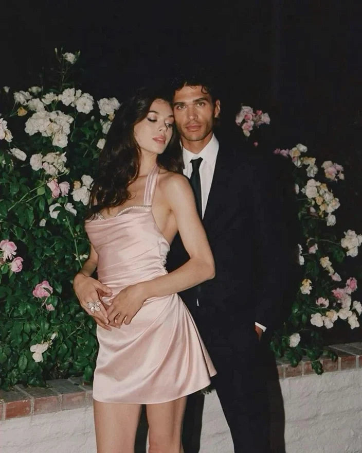 Charming Sheath Halter Neck Light Pink Short Homecoming Dress with Pearls SH7816