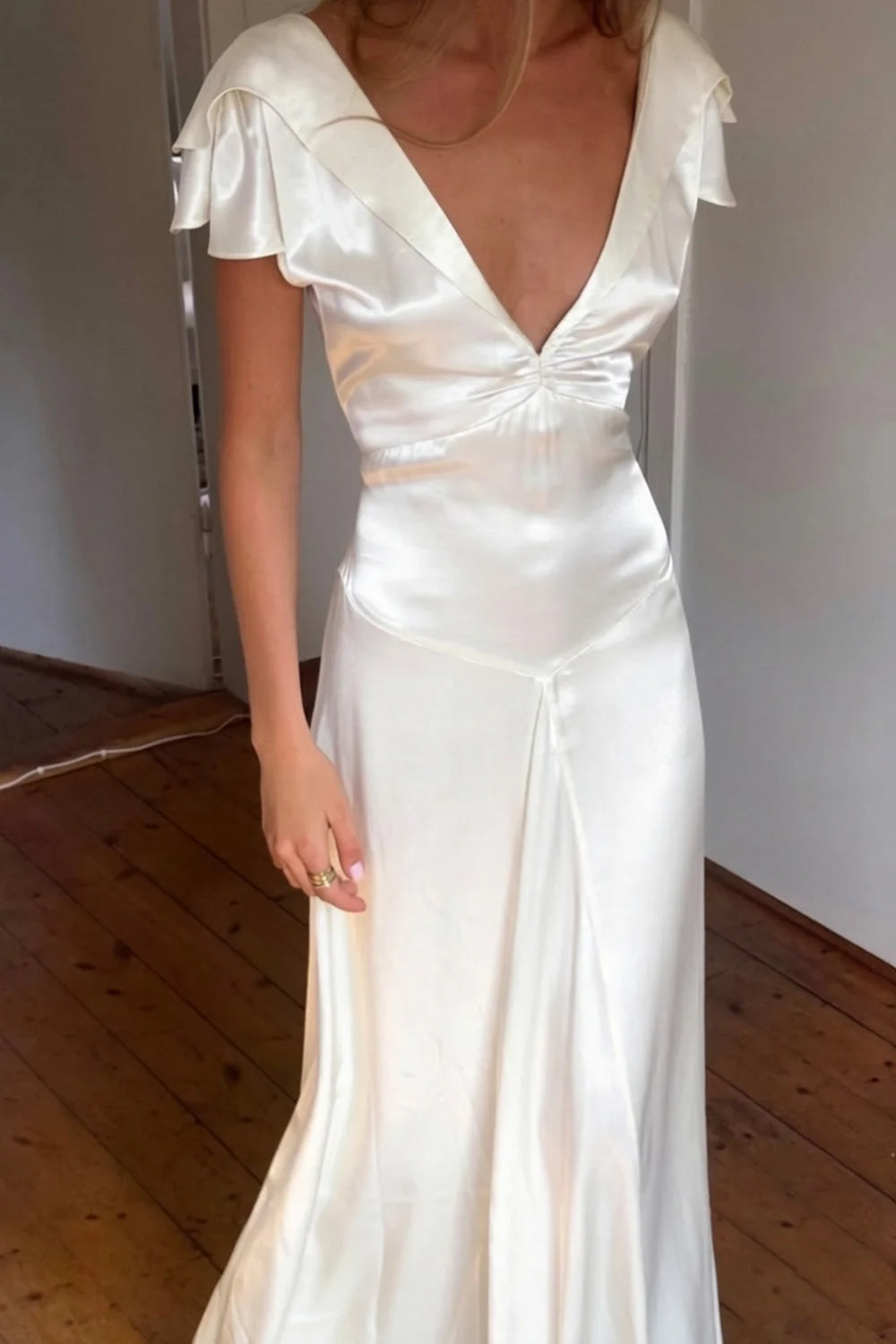 Charming A Line Deep V Neck Ivory Long Prom Dress with Open Back SH7782