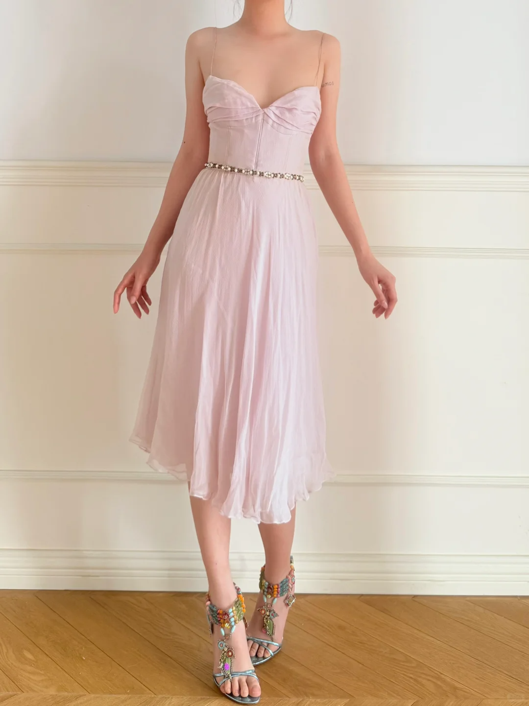 Gentle Pink A Line Spaghetti Straps Beaded Chiffon Tea Length Prom Dress Outfits SH5445