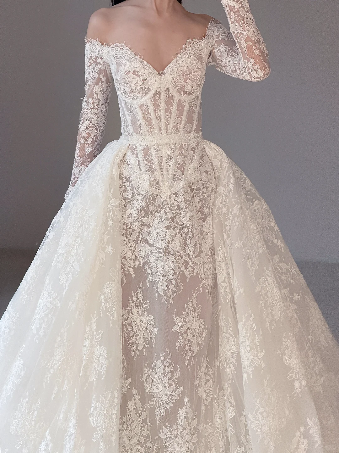 Beautiful Mermaid Long Sleeve Corset White Lace Long Wedding Dress SH7708