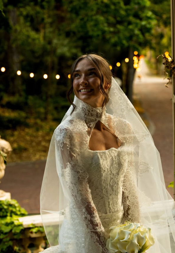 Romantic Sheath Long Sleeve White Lace Wedding Dress with Slit SH6988
