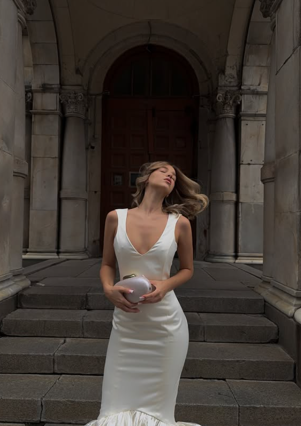 White Elegant Mermaid V Neck Satin Long Prom Dress Wedding Dress SH4616