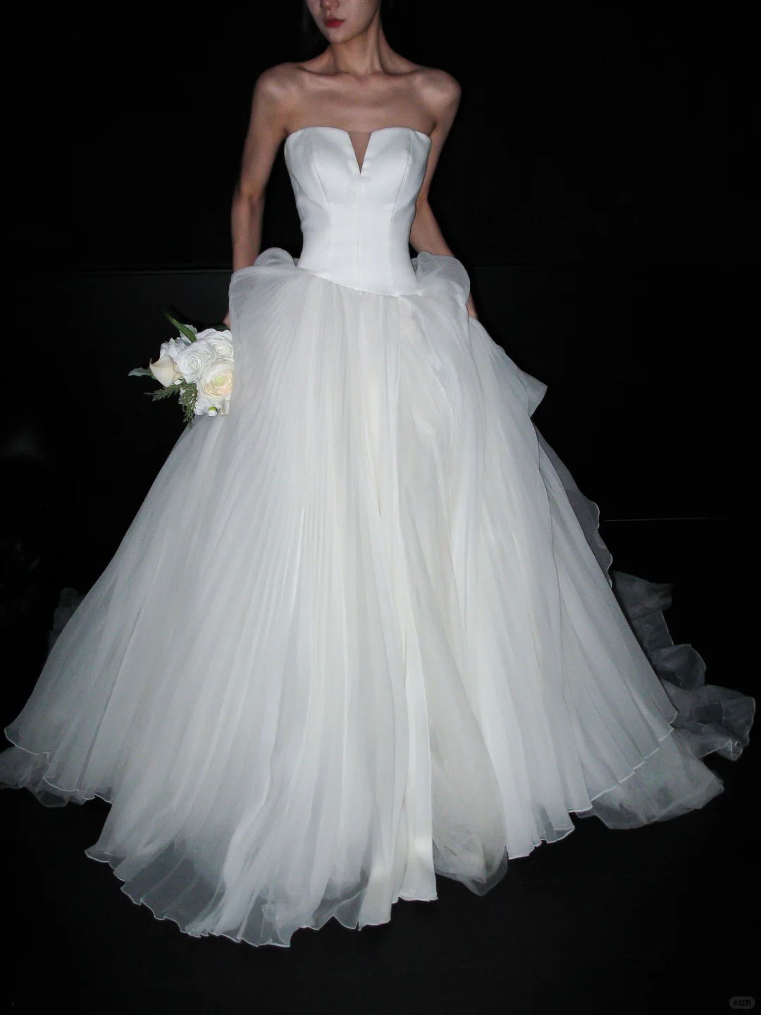 Cute White Ball Gown Sweetheart Neck Satin Tulle Long Train Wedding Dr ...