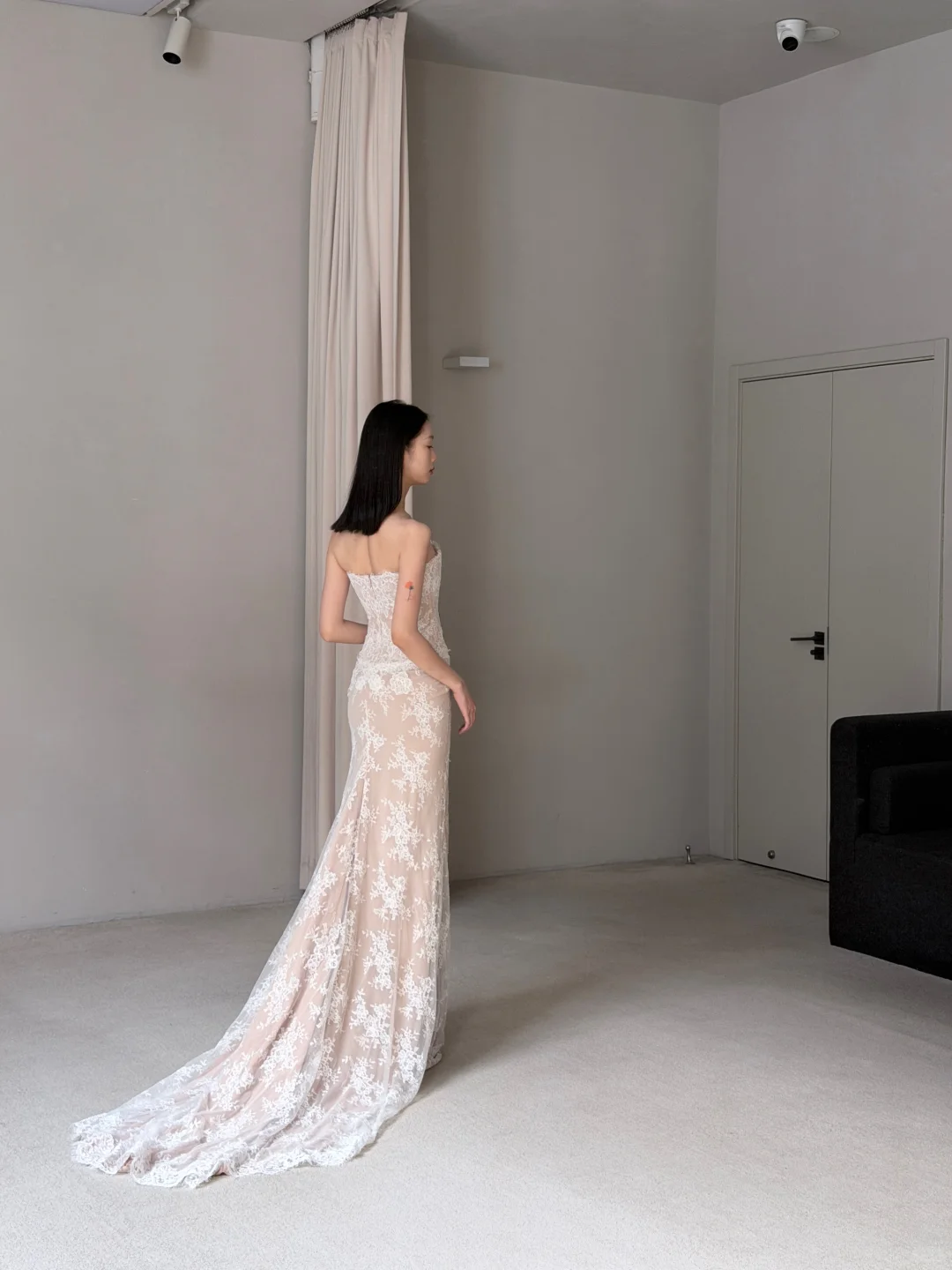 Apricot Sheath Strapless Lace Long Train Wedding Dress SH7723