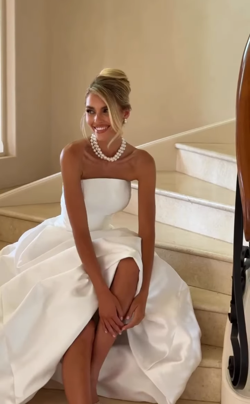 Stunning Ball Gown Strapless White Satin Long Wedding Dresses SH4701