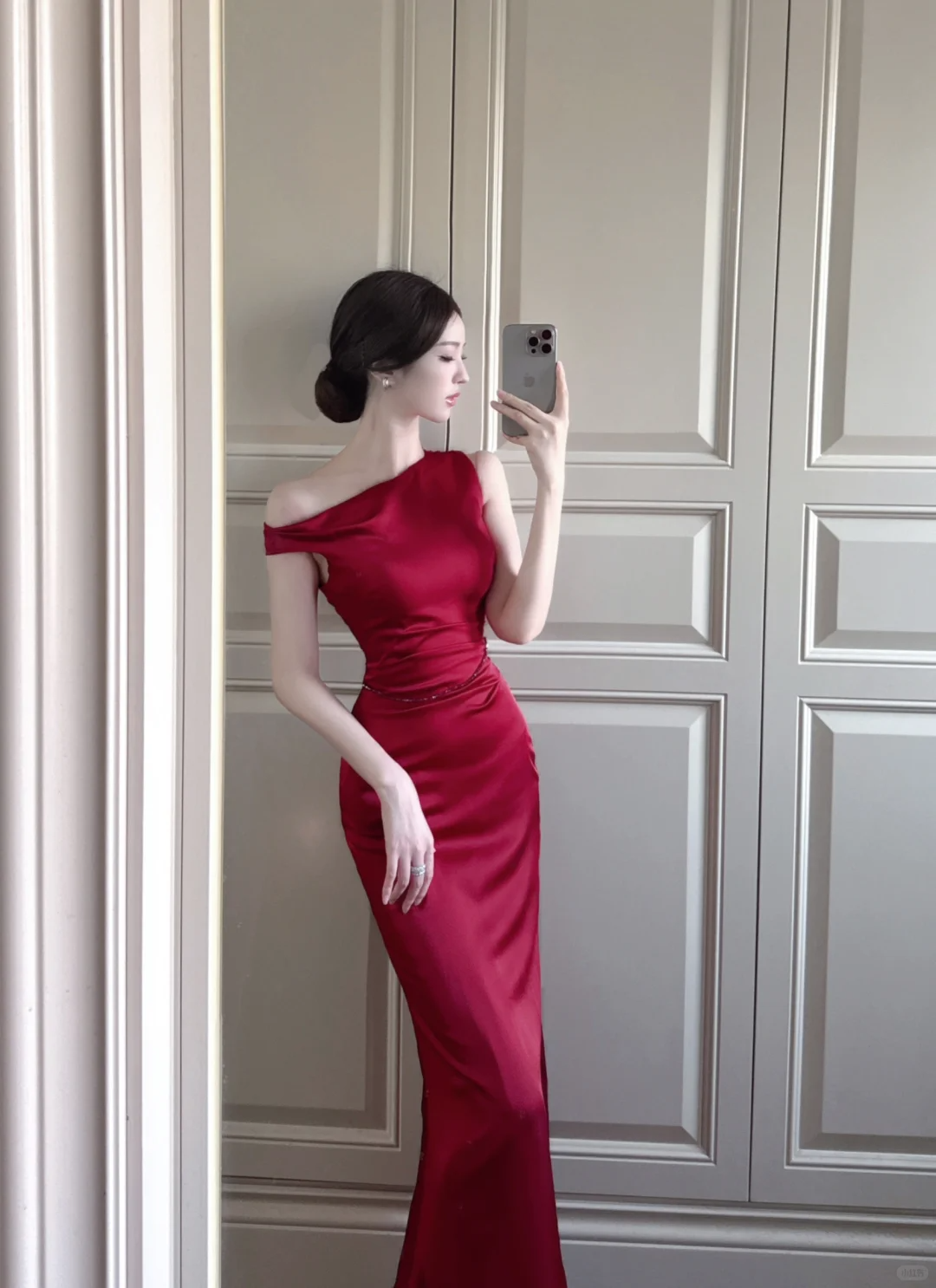 Elegant Burgundy Mermaid Beaded Satin Long Prom Dress Party Dress SH5016