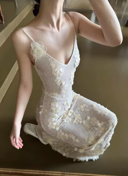 Stunning White Sheath Straps Floral Sequin Long Prom Dress SH5160