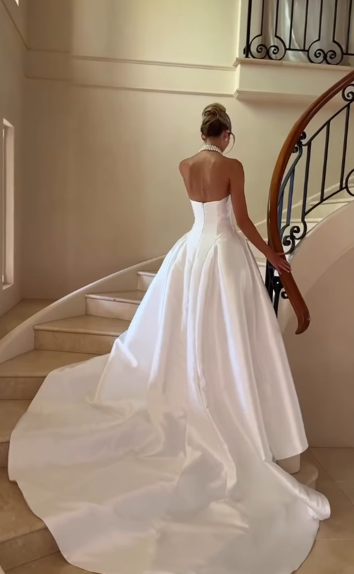 Stunning Ball Gown Strapless White Satin Long Wedding Dresses SH4701