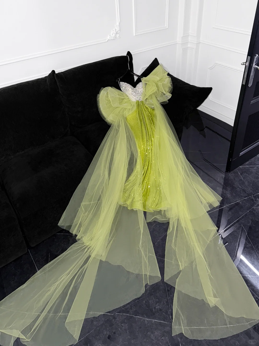 Gorgeous Mermaid Strapless Rhinestone Green Sequin Tulle Long Prom Dress Evening Dress SH3098