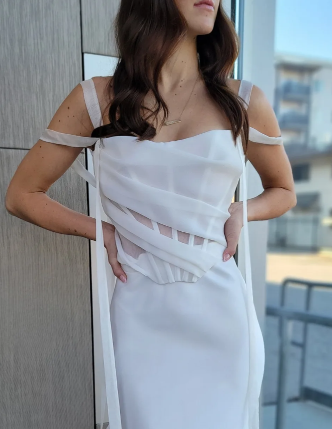 Gentle Mermaid Spaghetti Strap Corset White Chiffon Long Wedding Dress SH7108