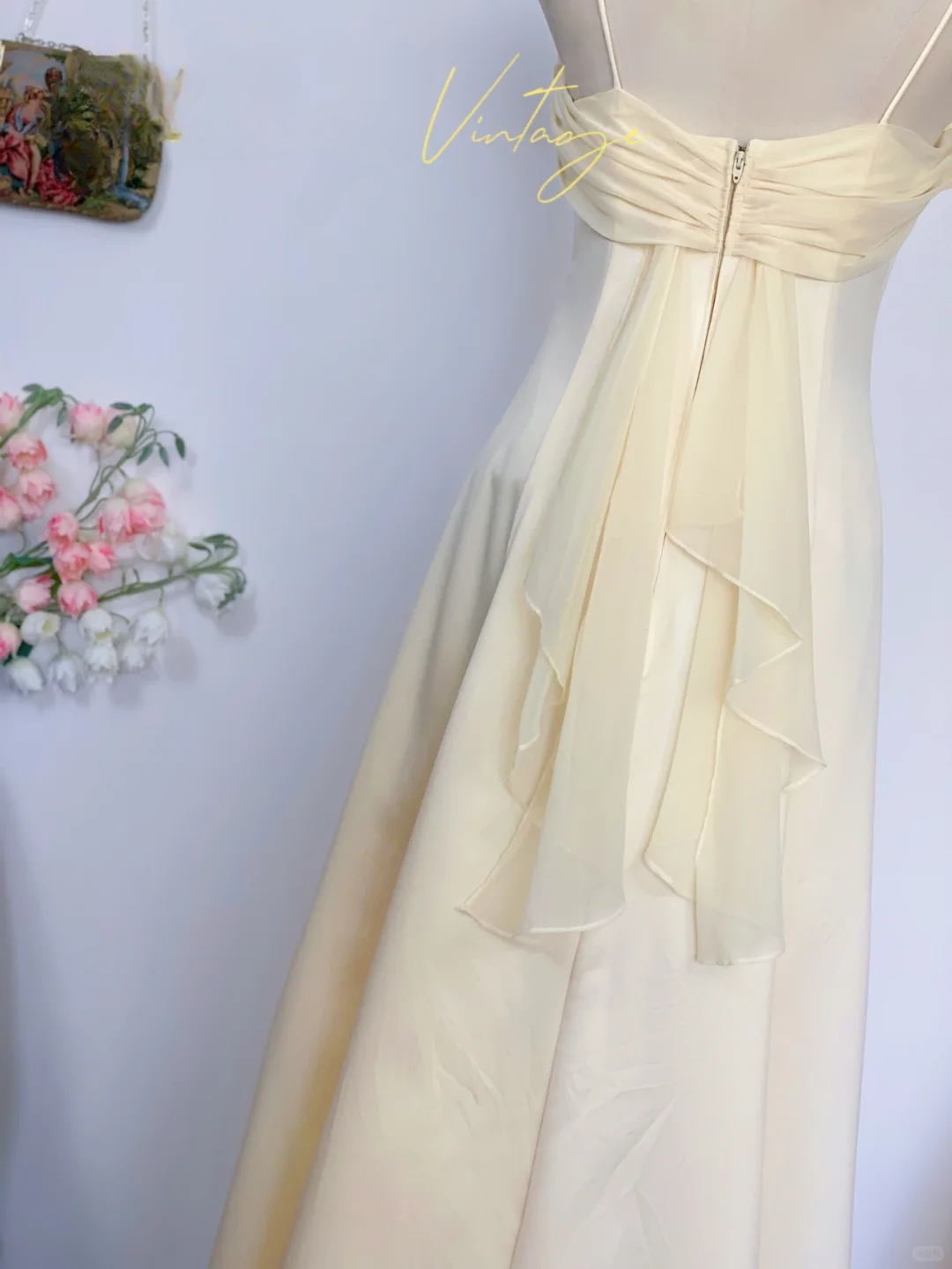 Vintage Yellow Simple A Line Spaghetti Strap Chiffon Satin Prom Dress Outfits SH4952