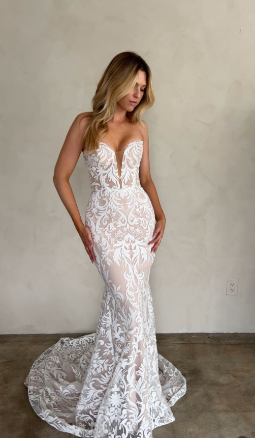 Gentle Mermaid Strapless White Lace Long Prom Dress Wedding Dress SH8398