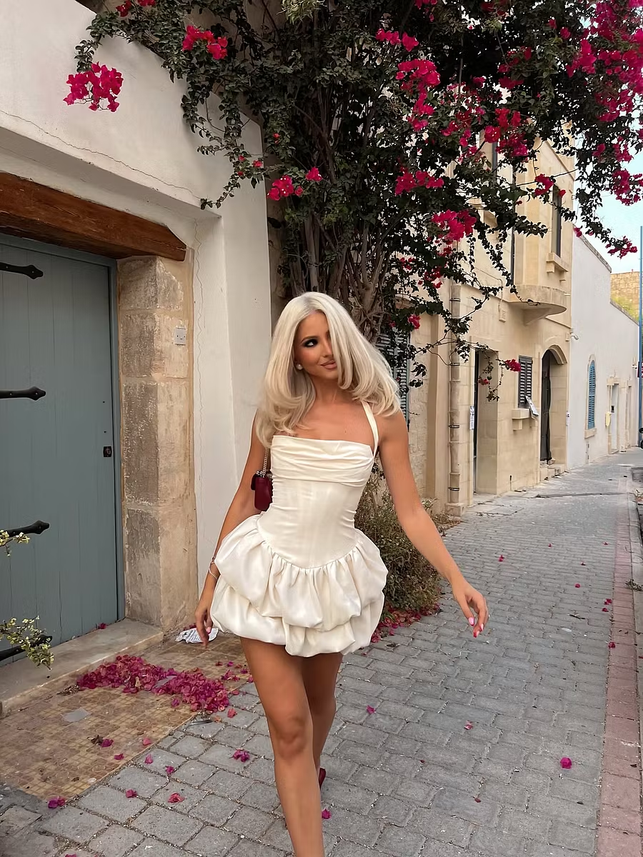 Chic Ivory Satin Halter Sleeveless Square Short Homecoming Dress with Bubble Skirt SH7508
