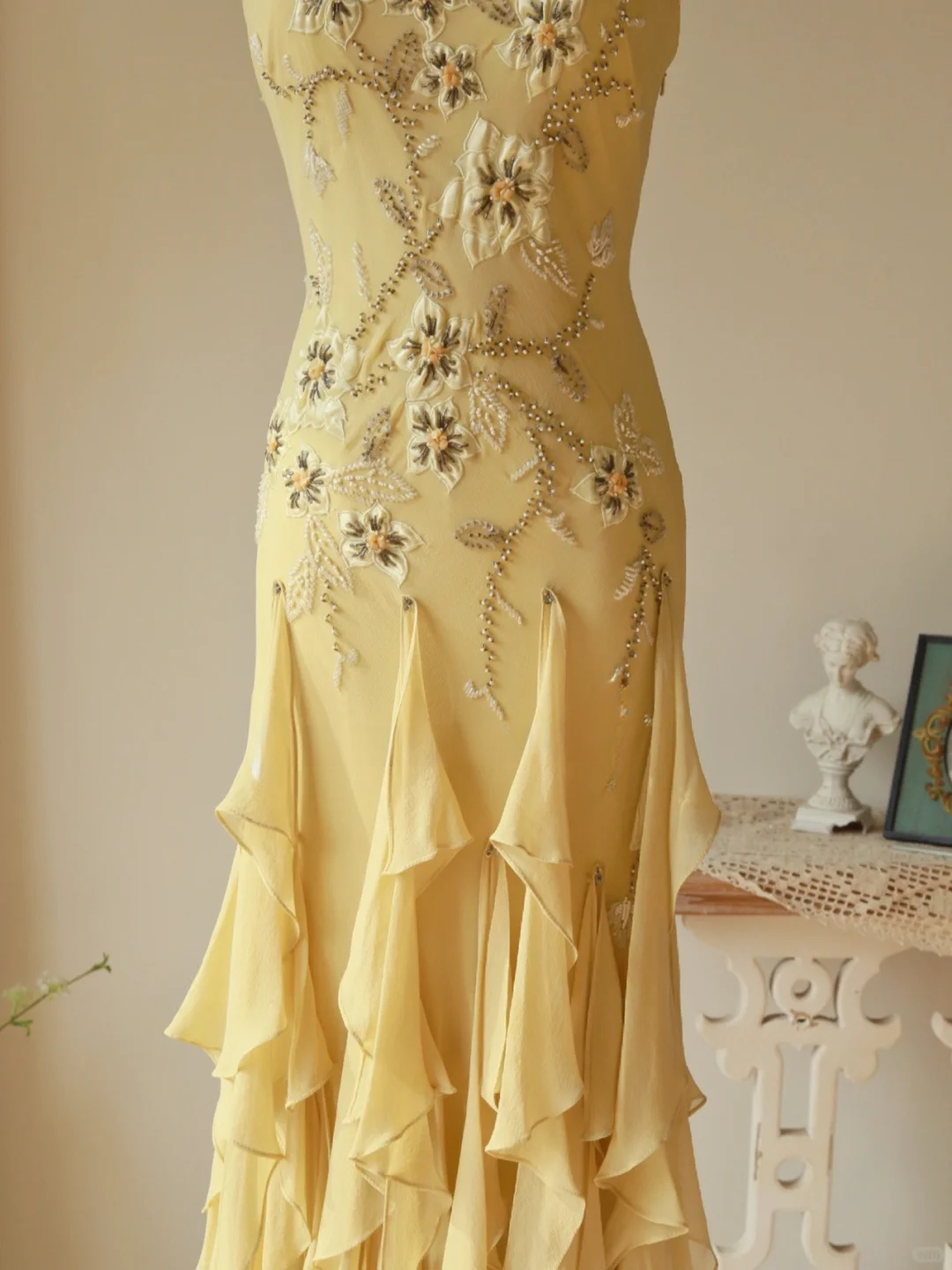 Yellow Mermaid Spaghetti Strap Embroidered Beaded Ruffle Chiffon Prom Dress Formal Dress SH3881