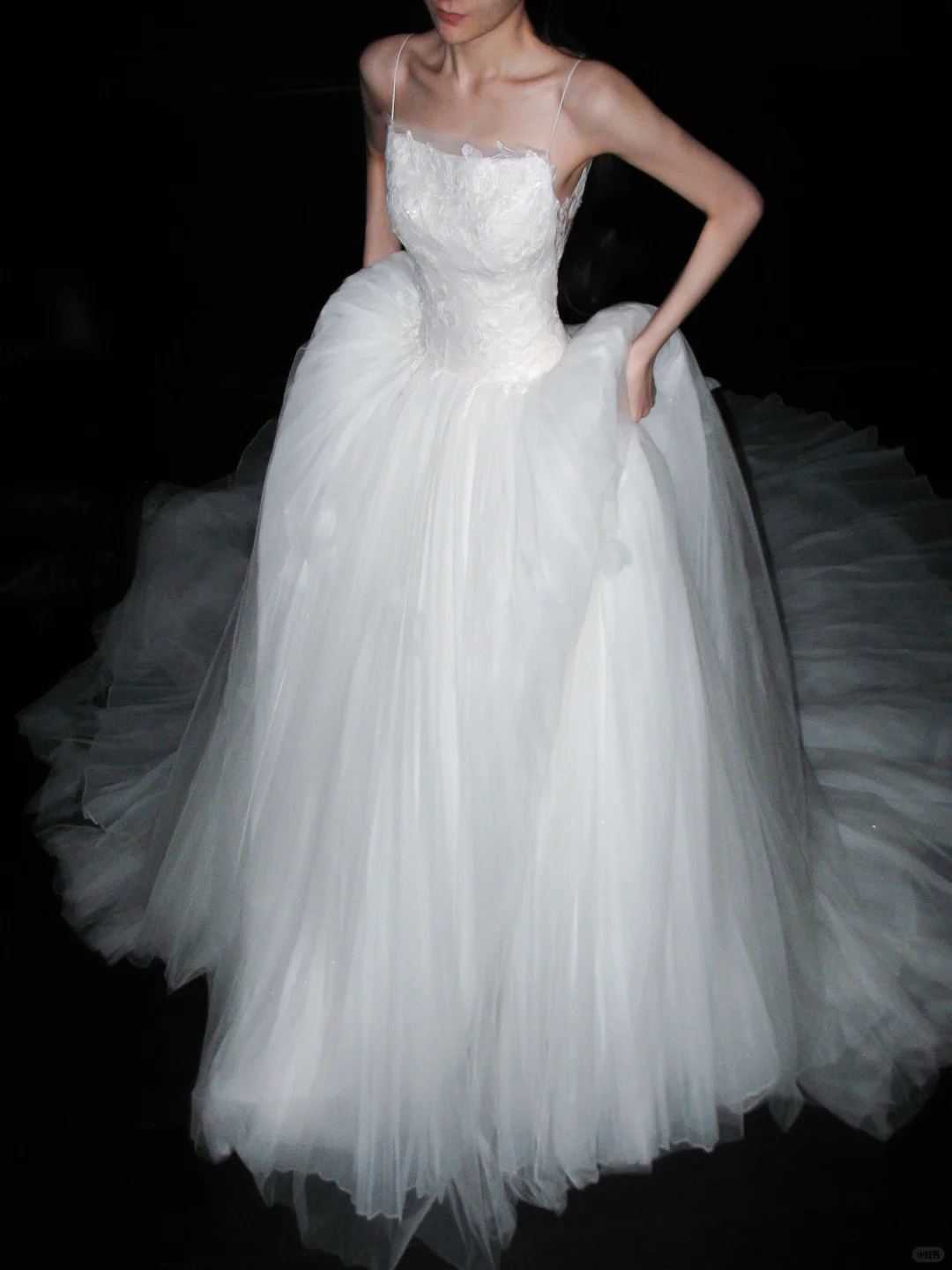 Backless Unique Ball Gown Straps White Lace Applique Tulle Long Wedding Dress SH6618