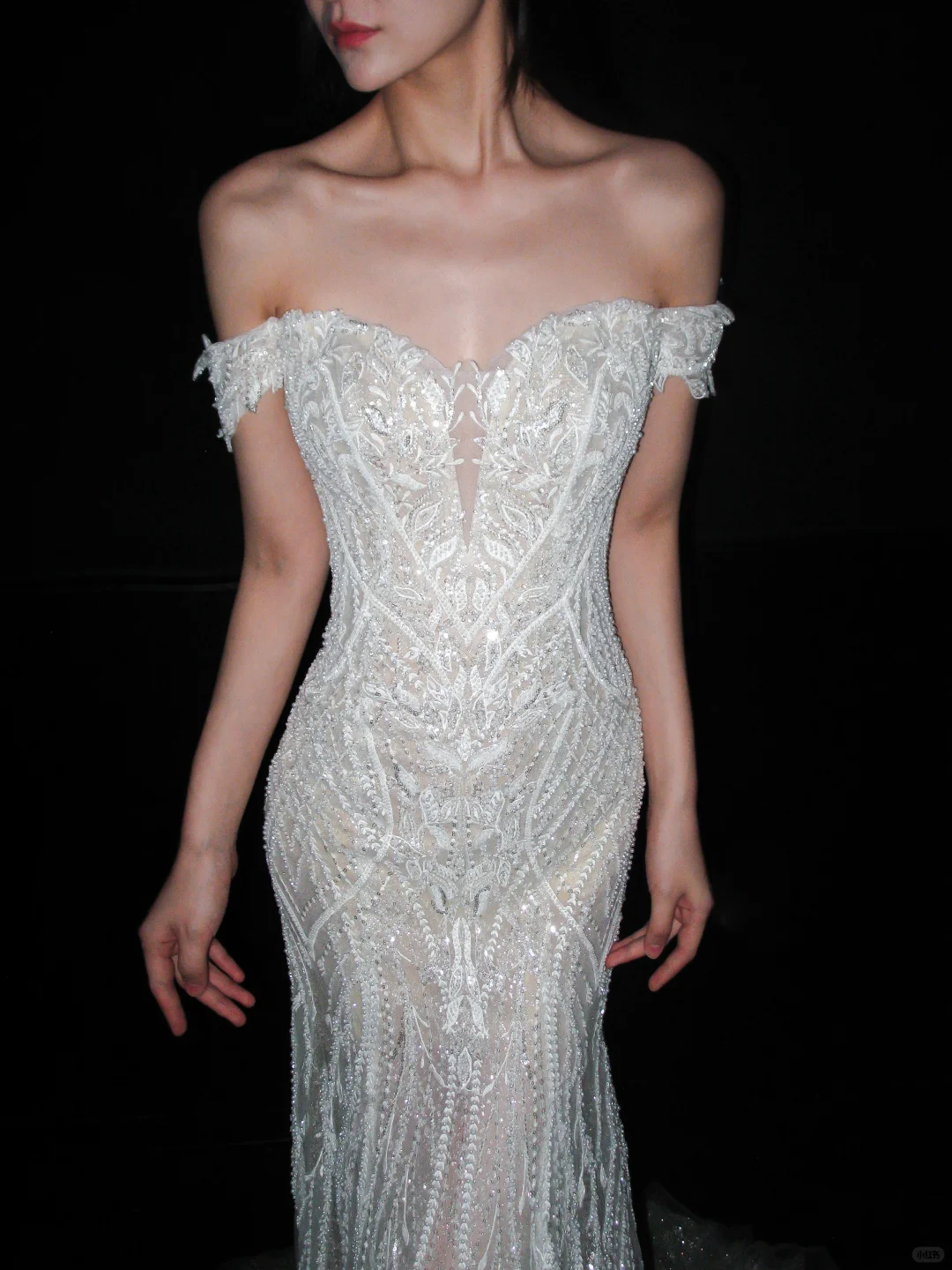 Luxurious Mermaid Off the Shoulder White Beaded Sequin Tulle Long Wedding Dress SH8921