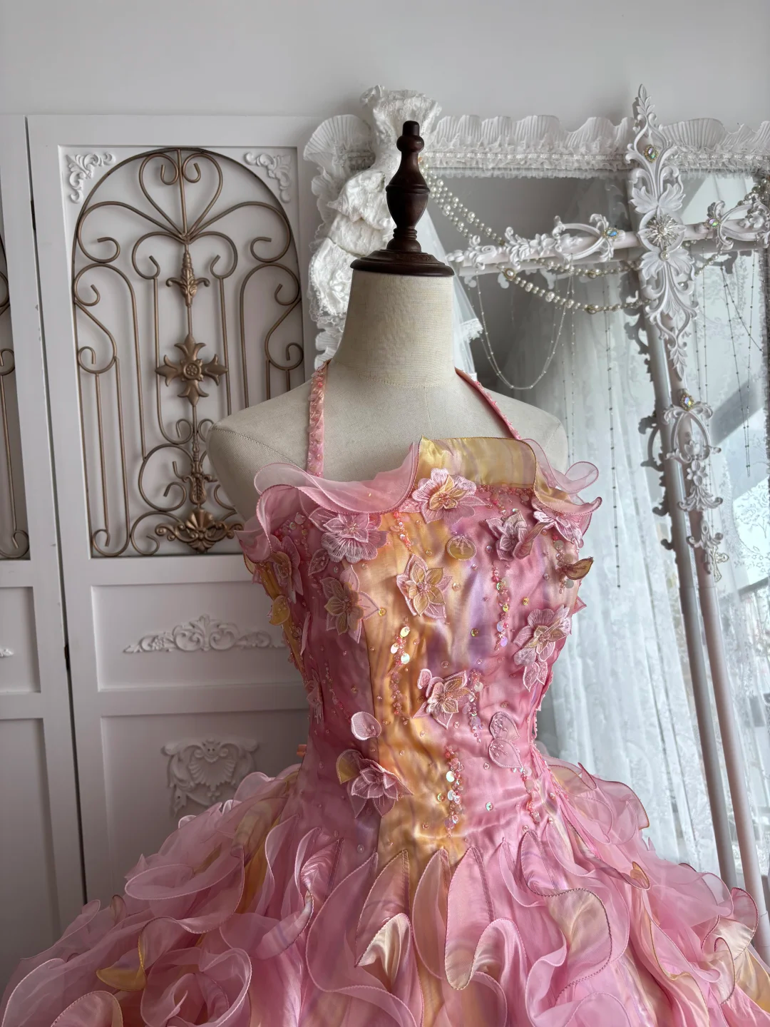Vintage Pink-Yellow Ball Gown Halter Ruffle Organza Prom Dress Sweet 16 Dress SH5786