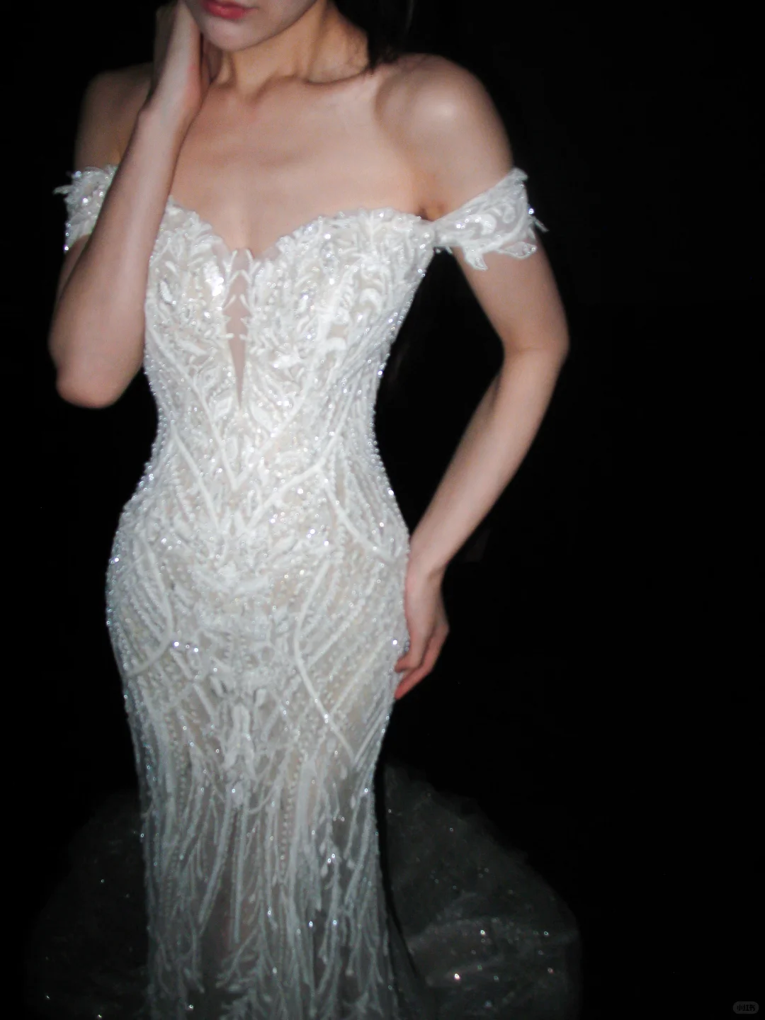 Luxurious Mermaid Off the Shoulder White Beaded Sequin Tulle Long Wedding Dress SH8921