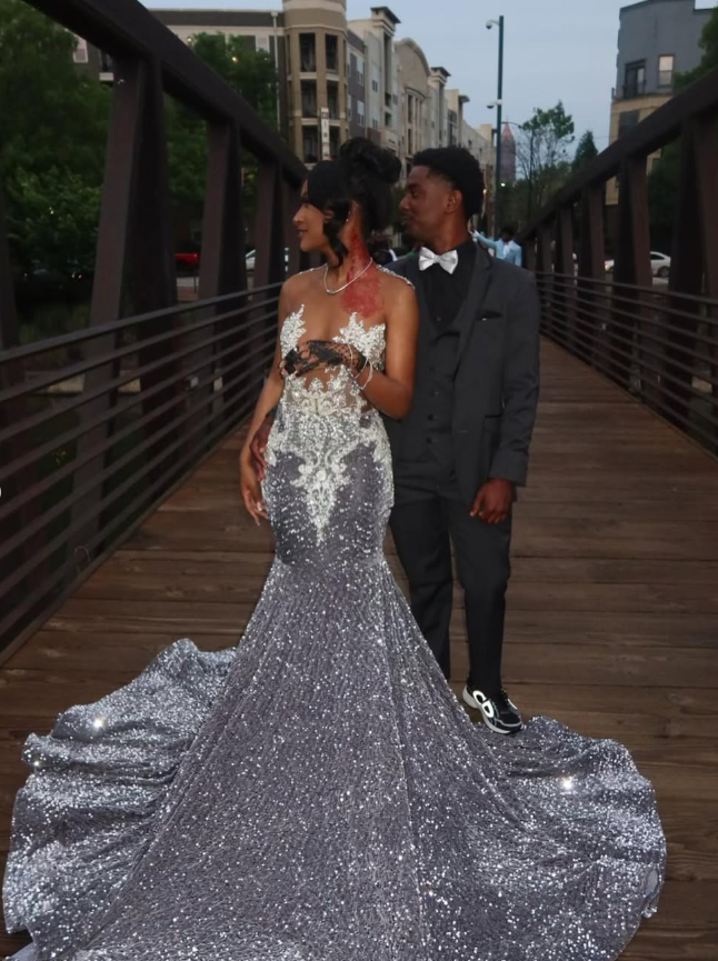 Charming Sequins Mermaid Evening Dress Long Prom Dress SH976