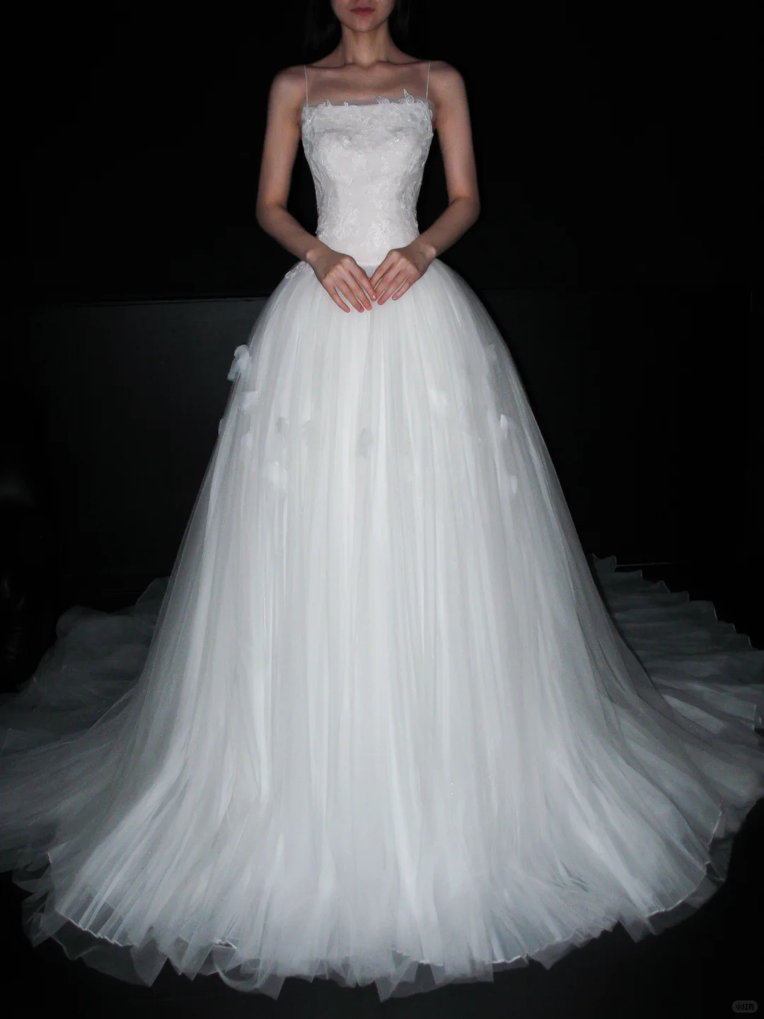 Backless Unique Ball Gown Straps White Lace Applique Tulle Long Wedding Dress SH6618