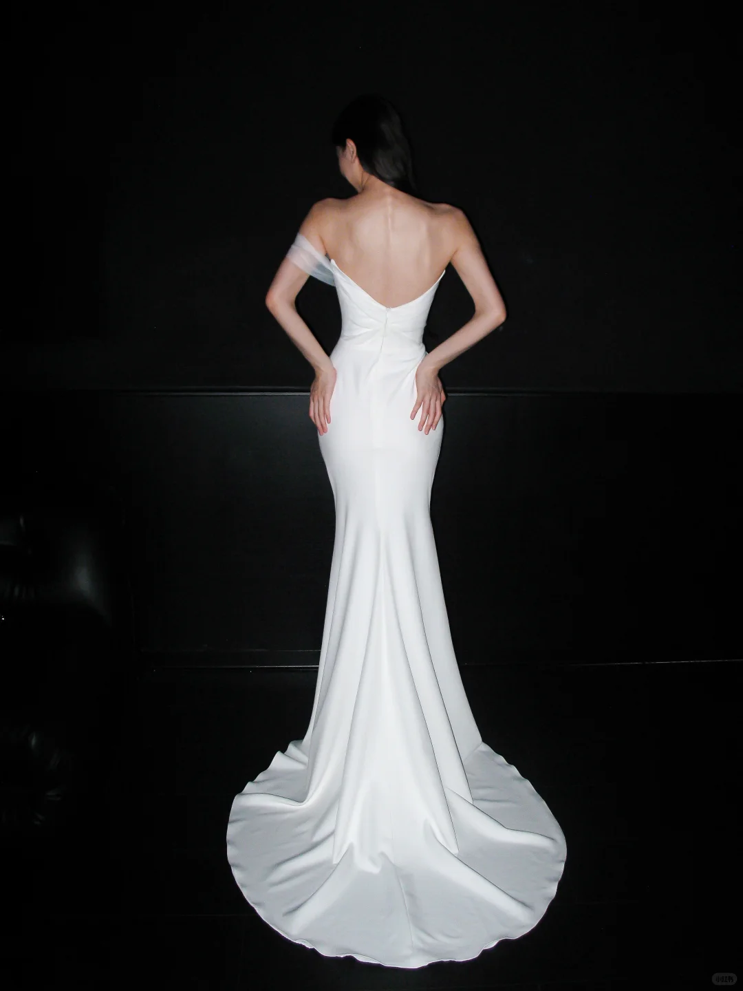Elegant Stunning Sheath One Shoulder Flowy Tulle Satin Long Wedding Dress SH6625