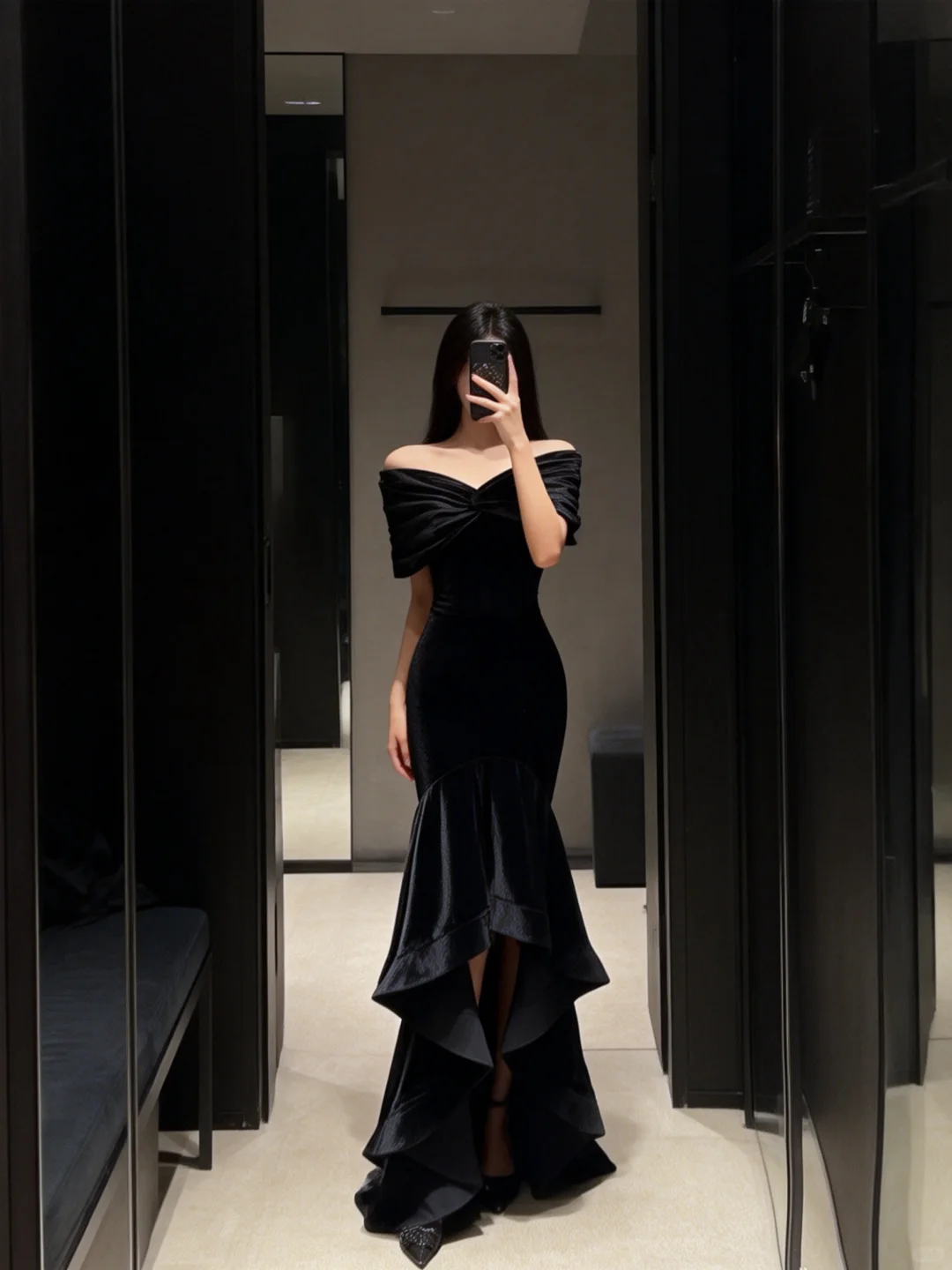 Sexy Mermaid Off the Shoulder Black Ruffle Velvet Long Prom Dress Evening Dress SH5108