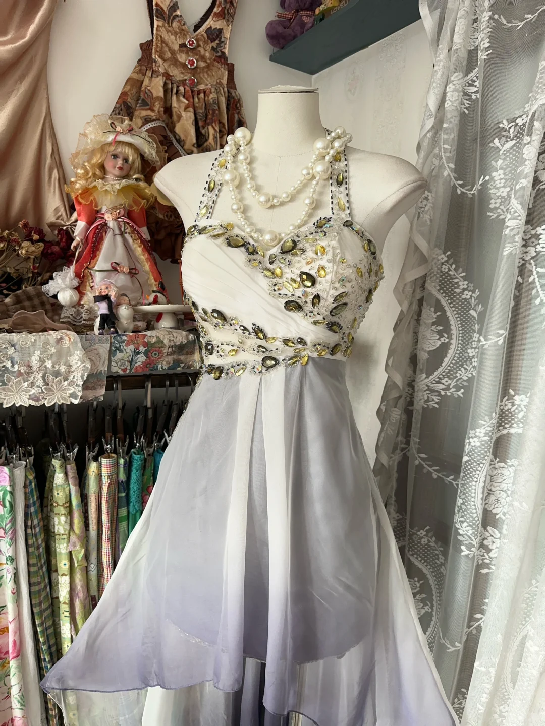 Unique Vintage A Line Halter Beaded Ombre Chiffon Long Prom Dress SH5259